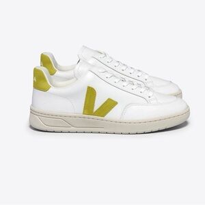 Veja V-12 Leather White Liquor Sneaker Mustard Size 8 EU 39